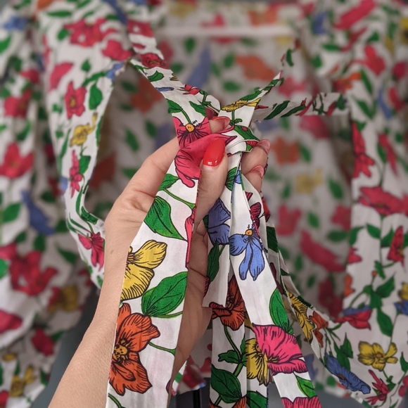 blouse - Picture 6 of 8